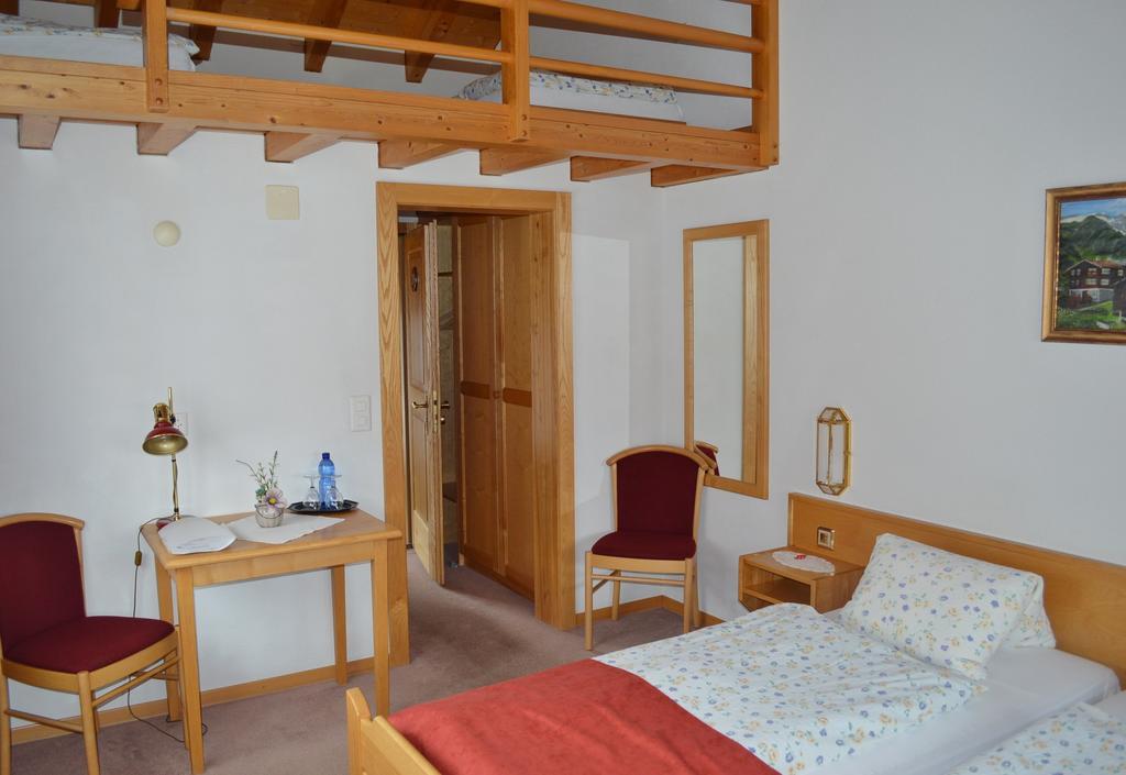 Hotel Grimsel Obergesteln Rom bilde