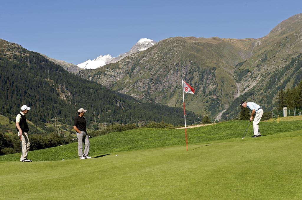 Hotel Grimsel Obergesteln Eksteriør bilde